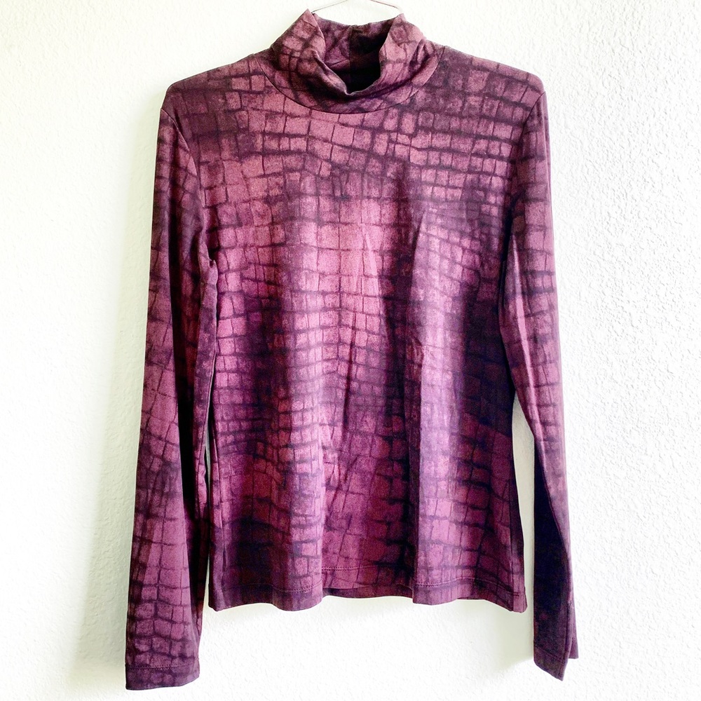 ST. JOHN croc print turtleneck top purple mauve shirt Medium